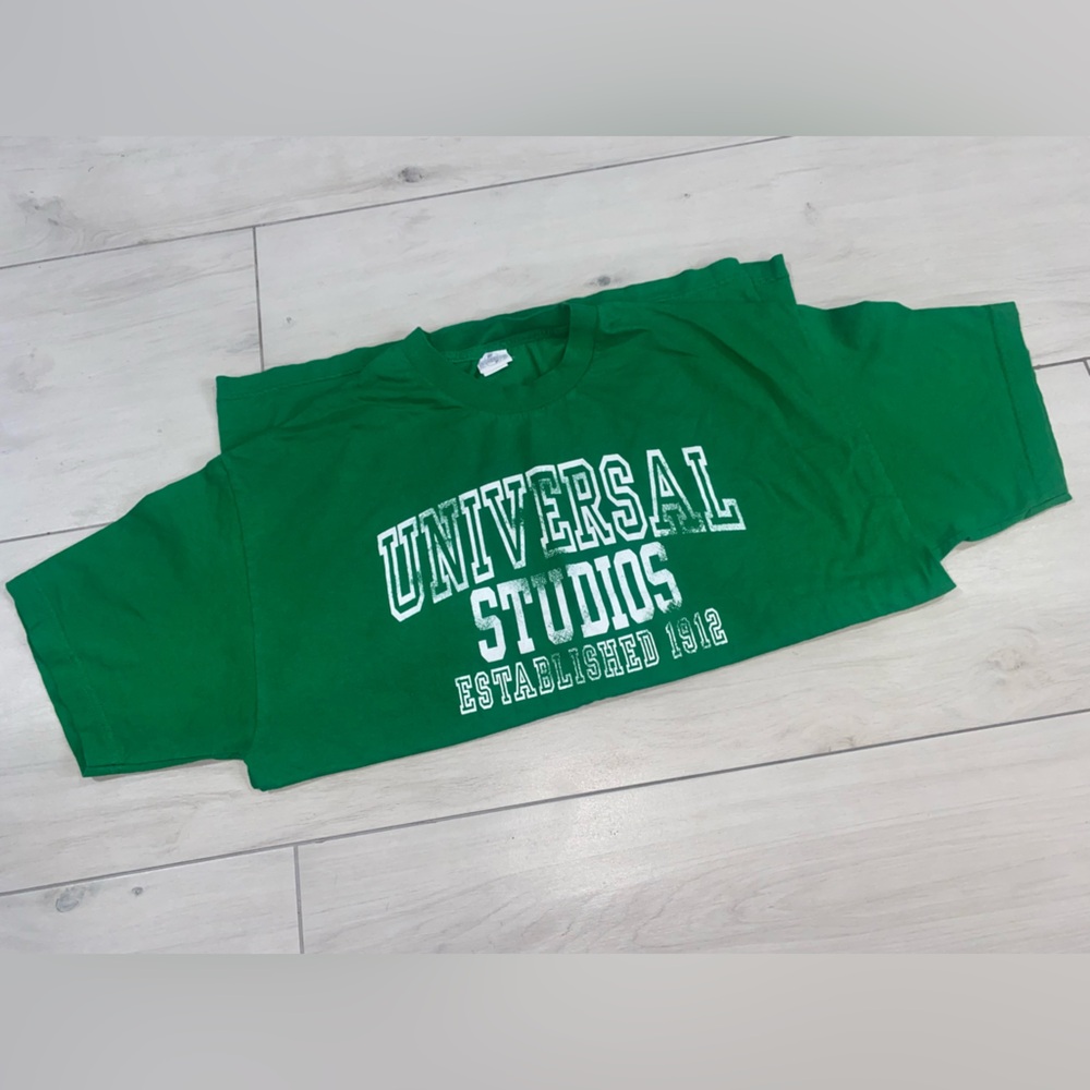 Universal Studios Women’s or men’s Emerald Green Short Sleeve Graphic Tee